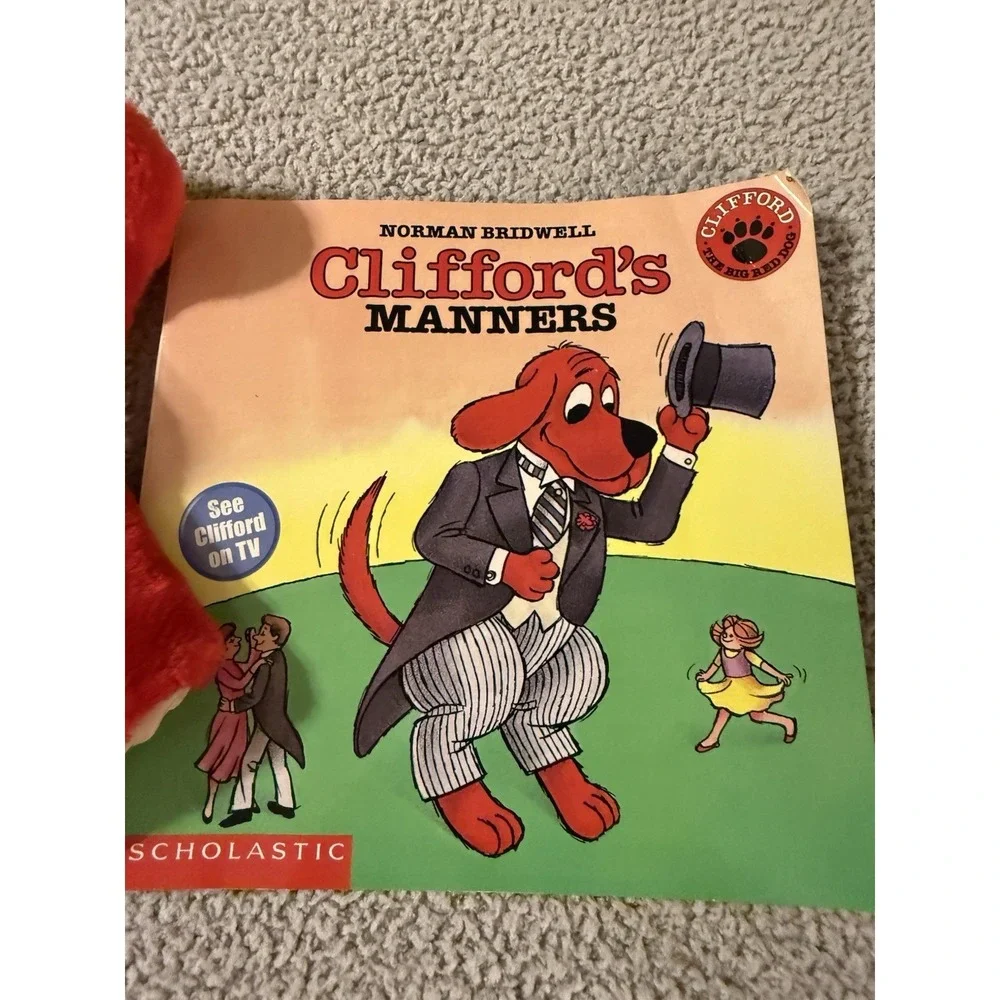 Clifford The Big Red Dog Scolastic Hand Puppet and Book Norman Bridwell Set